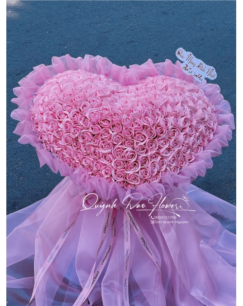 Bó hoa sáp to khổng lồ màu hồng 