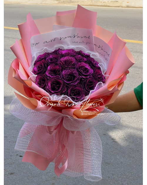 Bó hoa sáp màu tím 8/3