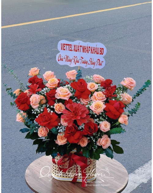 Giỏ hoa mix sen đá