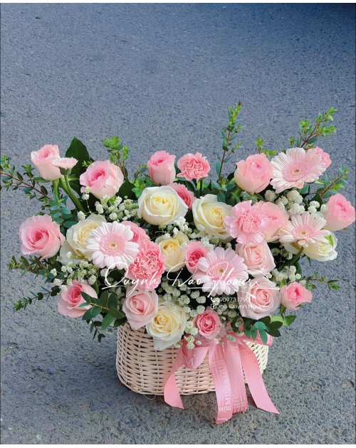 Giỏ hoa tone hồng tam bình 