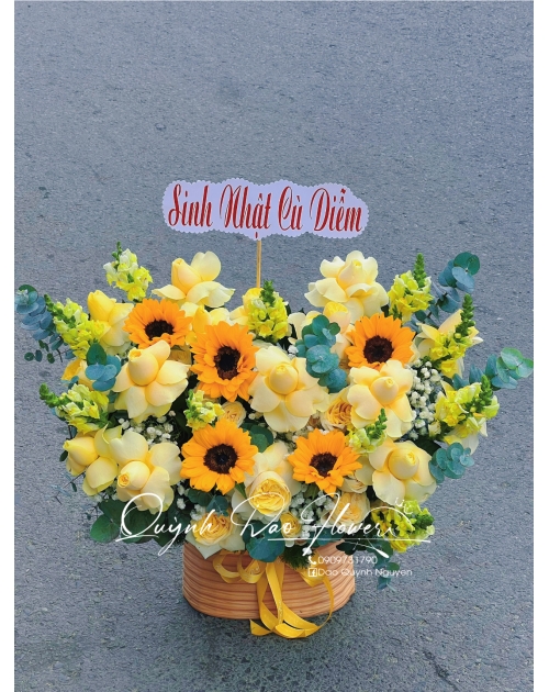 Giỏ hoa sói vàng 