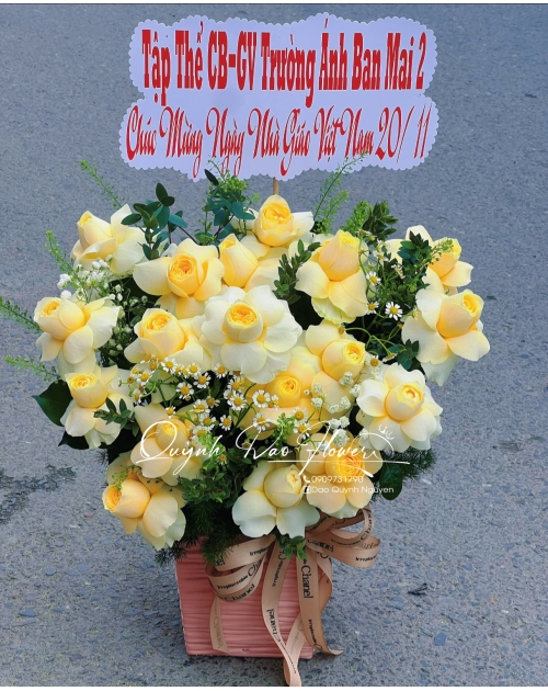 Giỏ hoa vàng Victor  thủ Đức 