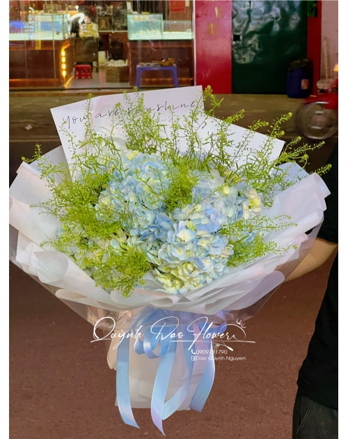 Bó hoa Cẩm Tú cầu to đẹp tại Sài Gòn 
