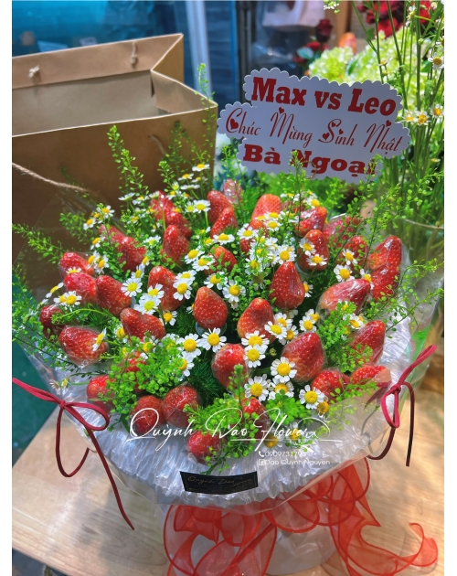 Bó hoa dâu tây ngon