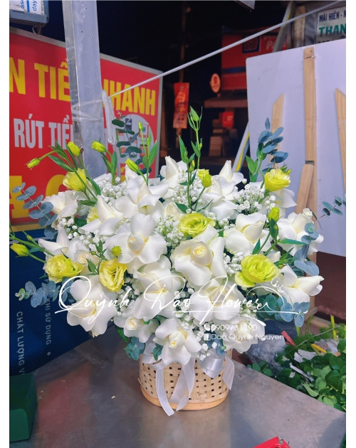 Giỏ hoa kính lễ