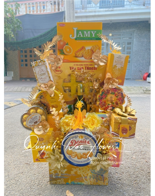 Giỏ qua Tết sang trọng 2026