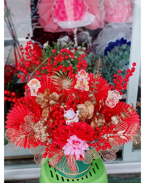 Lẵng mèo màu đỏ