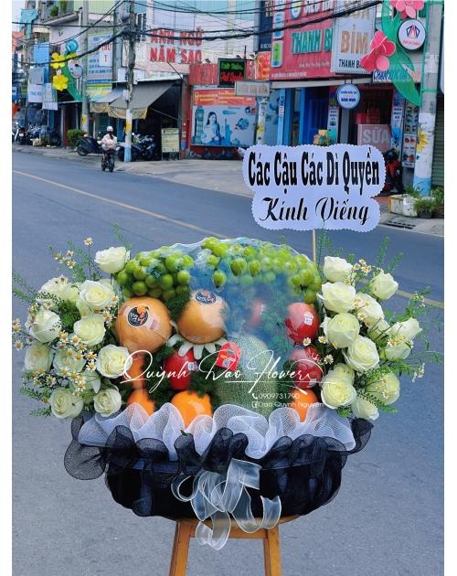 Giỏ trái cây kính viếng 