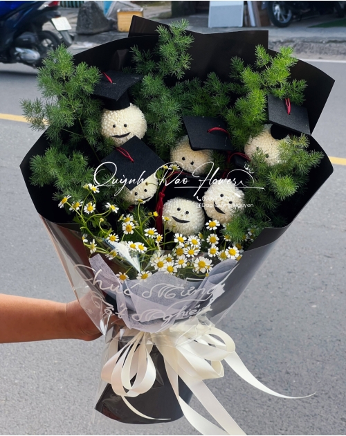 Bó hoa tốt nghiệp bình đáng 