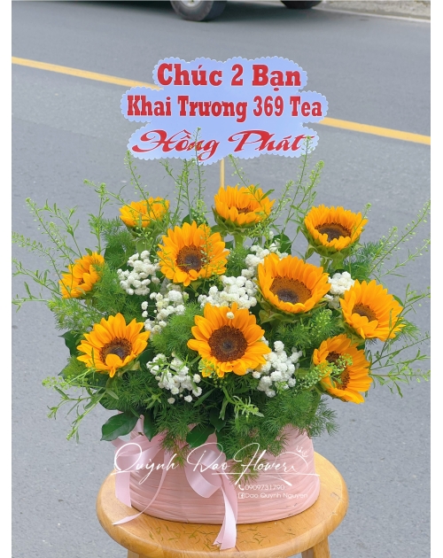 Giỏ hoa hướng dương 10 bông