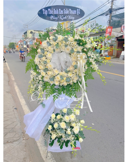 Hoa viếng Thủ Đức 
