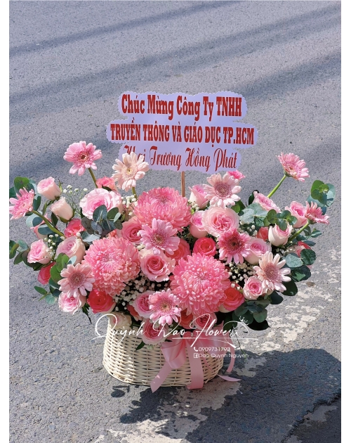 Giỏ hoa mẫu đơn quận 12