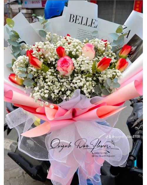 Bó hoa tulip đỏ tặng đối tác, khách hàng 