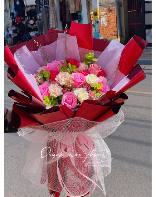 Bó hoa sáp mix to đẹp tại Dĩ An