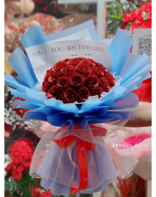 Bó hoa màu đỏ tặng bạn nam