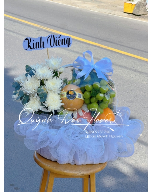 Giỏ trái cây kính viếng đẹp 