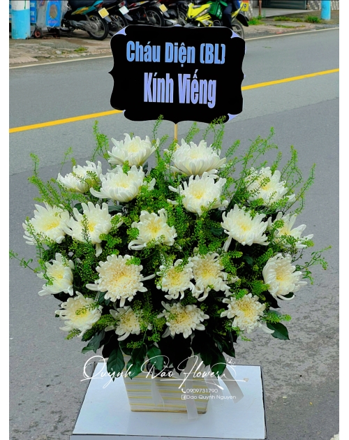Giỏ hoa cúc trắng viếng 