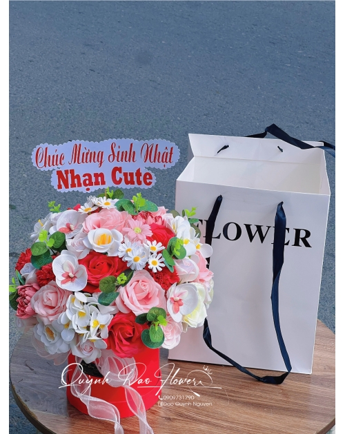 Giỏ hoa sáp đẹp 