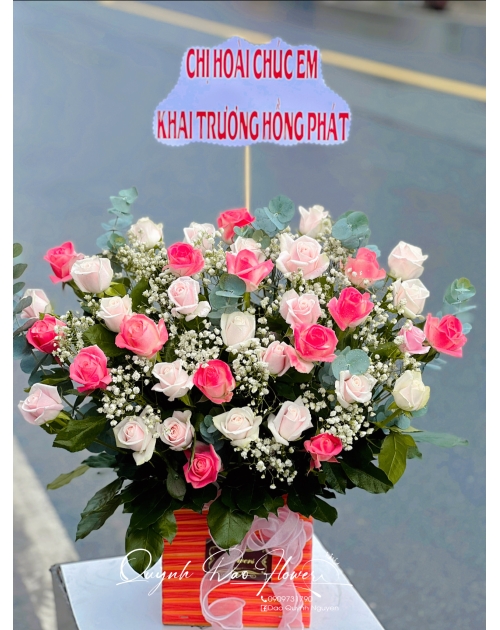 Giỏ hoa hồng giá tặng Tân gia