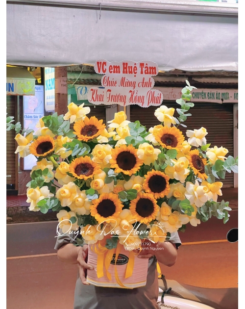 Giỏ hoa hướng dương 20/10