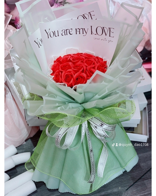 Bó hoa sáp đỏ  gần Dĩ An