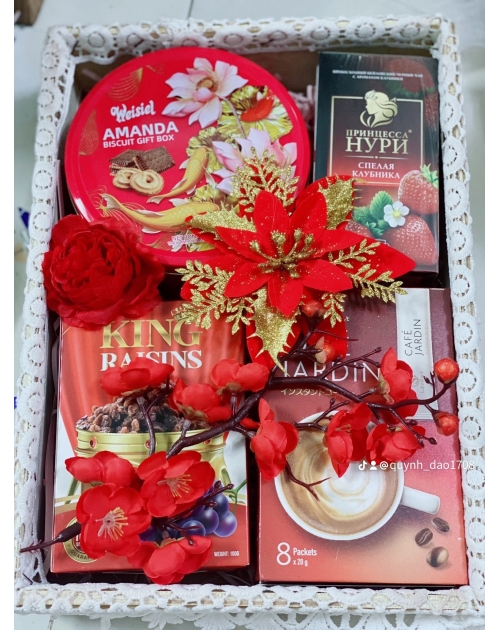 Khay quà Tết sung túc 