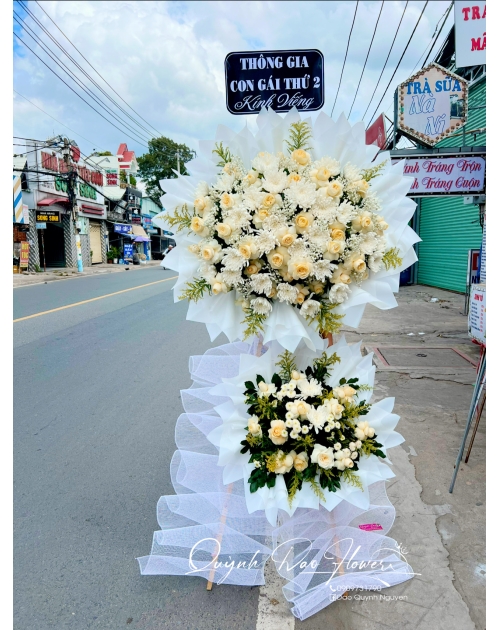 Kệ viếng màu trắng đẹp 