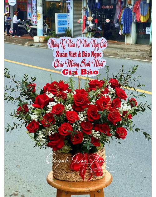 Giỏ hoa mừng kỉ niệm ngày cưới  thủ Đức 