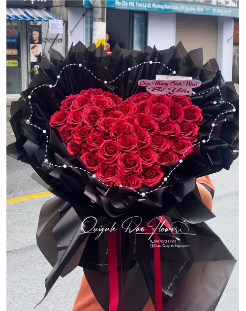 Bó hoa sáp cao cấp màu đỏ