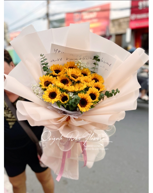 Bó hoa hướng dương tròn tại quận 12