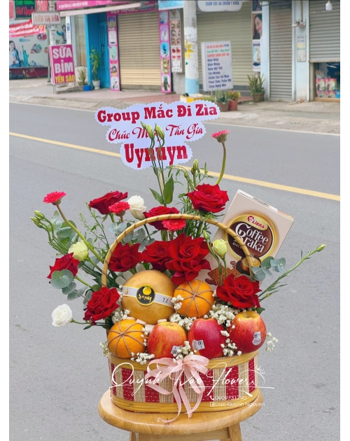Giỏ trai cây mừng Tân gia