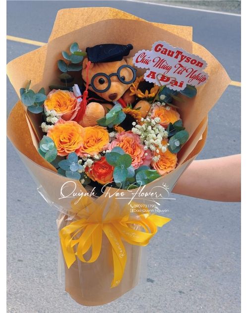 Bó hoa tốt nghiệp màu cam kèm gấu 