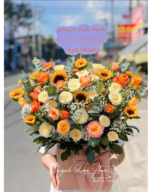 Giỏ hoa hướng dương mix Hồng cam