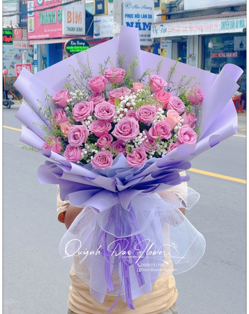 Bó hoa hồng màu tím 