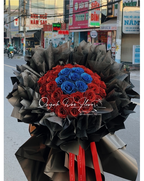 Bó hoa kim tuyến, sáp nhũ thủ Đức 