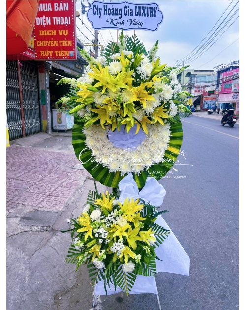 Kệ viếng hoa ly vàng bình dương 