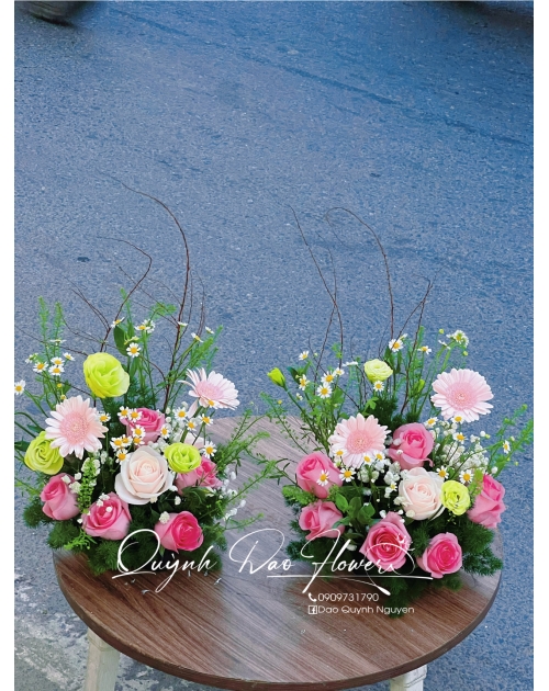 Bát hoa để bàn gia tiên 