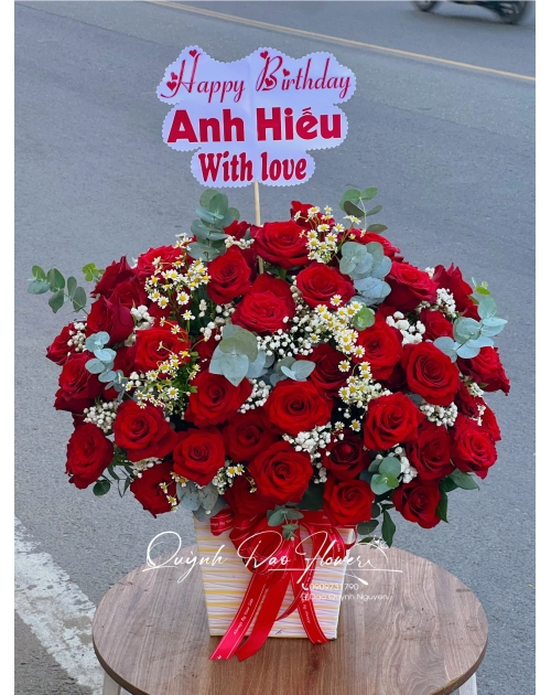 Giỏ hoa to tròn 100 bông 4 mặt hoa 