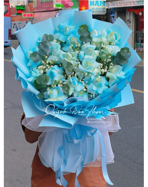 Bó hoa hồng xanh da trời 