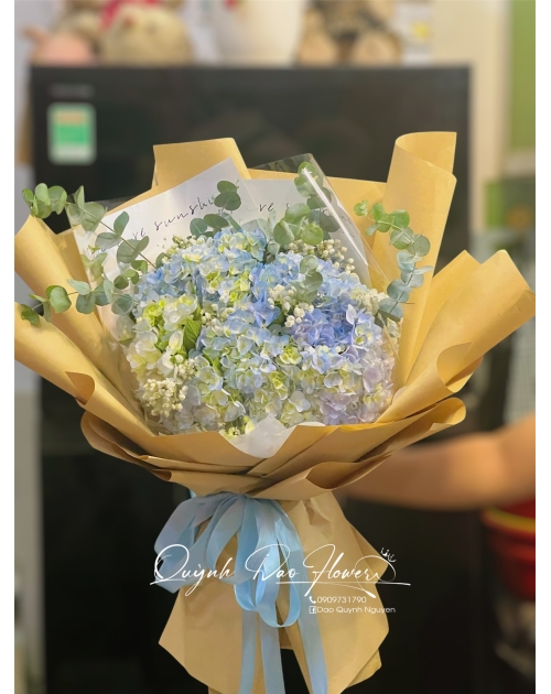 Bó hoa tốt nghiệp Cẩm Tú cầu tặng con gái 