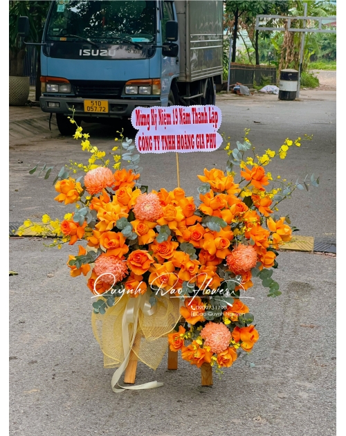 Kệ khai trương màu cam mix cúc mẫu đơn