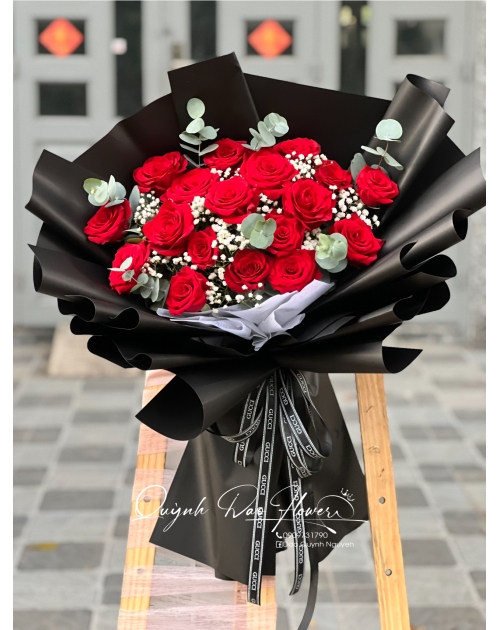 Bó hoa hồng đỏ Huyền bí 