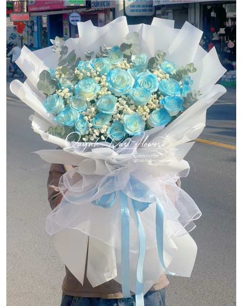 Bó hoa hồng xanh dương nhạt 