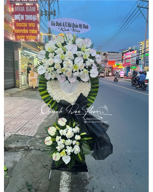 Kệ viếng Hồng môn 