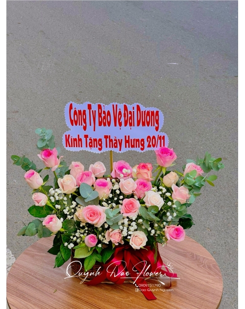 Giỏ hoa Hồng tặng chúc mừng 