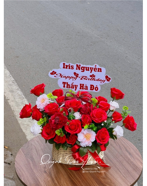 Giỏ hoa rút tiền 