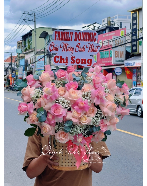 Lẵng hoa hồng cam