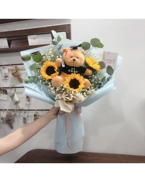 Bó hoa tốt nghiệp tặng người thân tại HCM