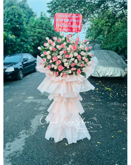 Kệ khai trương cho người mạng thủy 