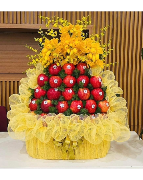 Giỏ trái cây táo kính lễ